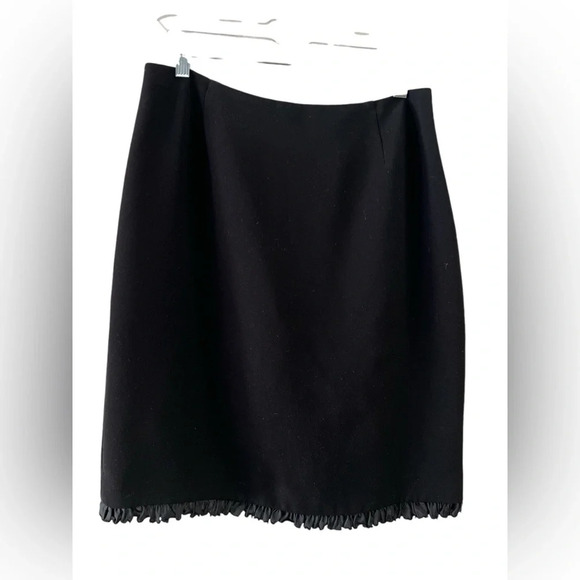 Black high waisted mini pencil skirt - Picture 1 of 3